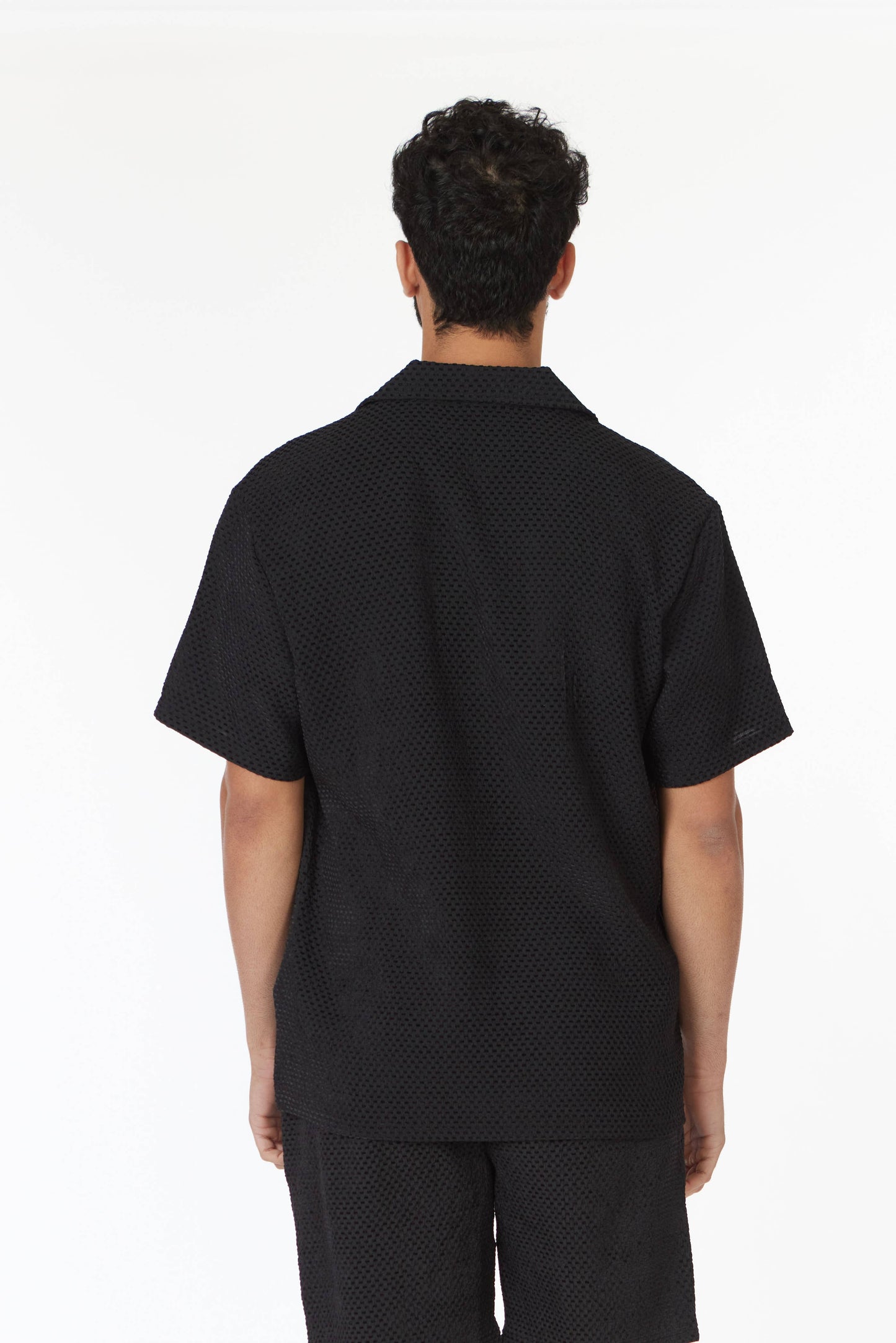 Crochet/Textured Short Sleeve Men's Shirt / L