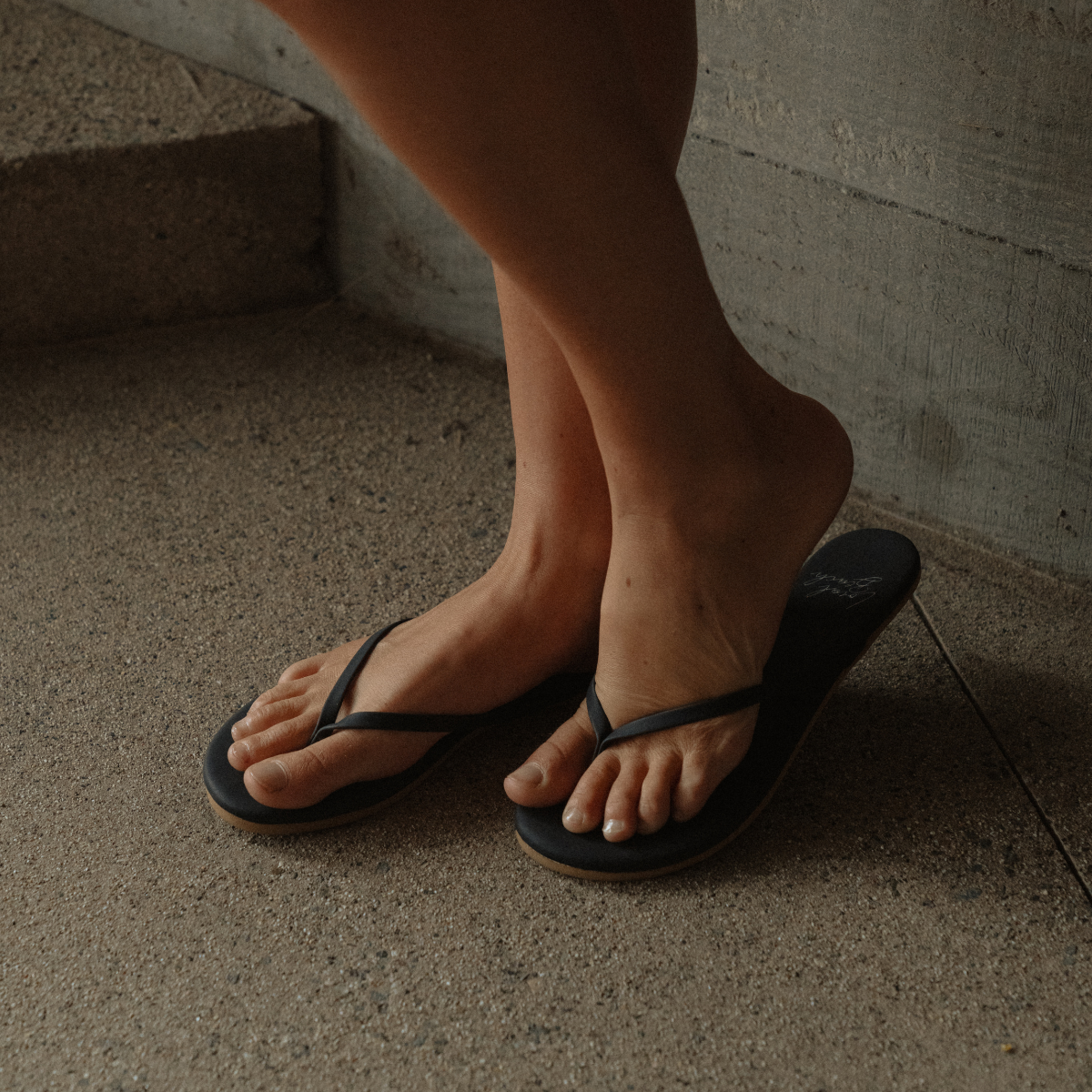 Women's Flats Flip Flop Black: Black / 7