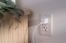 Wall Plug Adapter, 12V USB - Compact