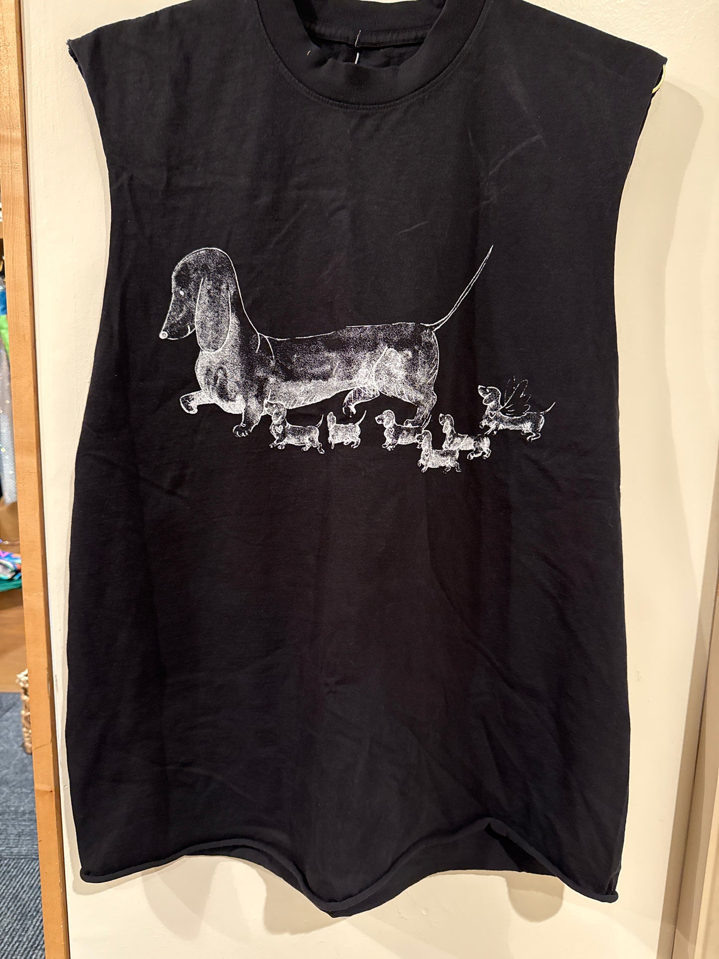 Sleeveless Doxie Tee Shirt Black L