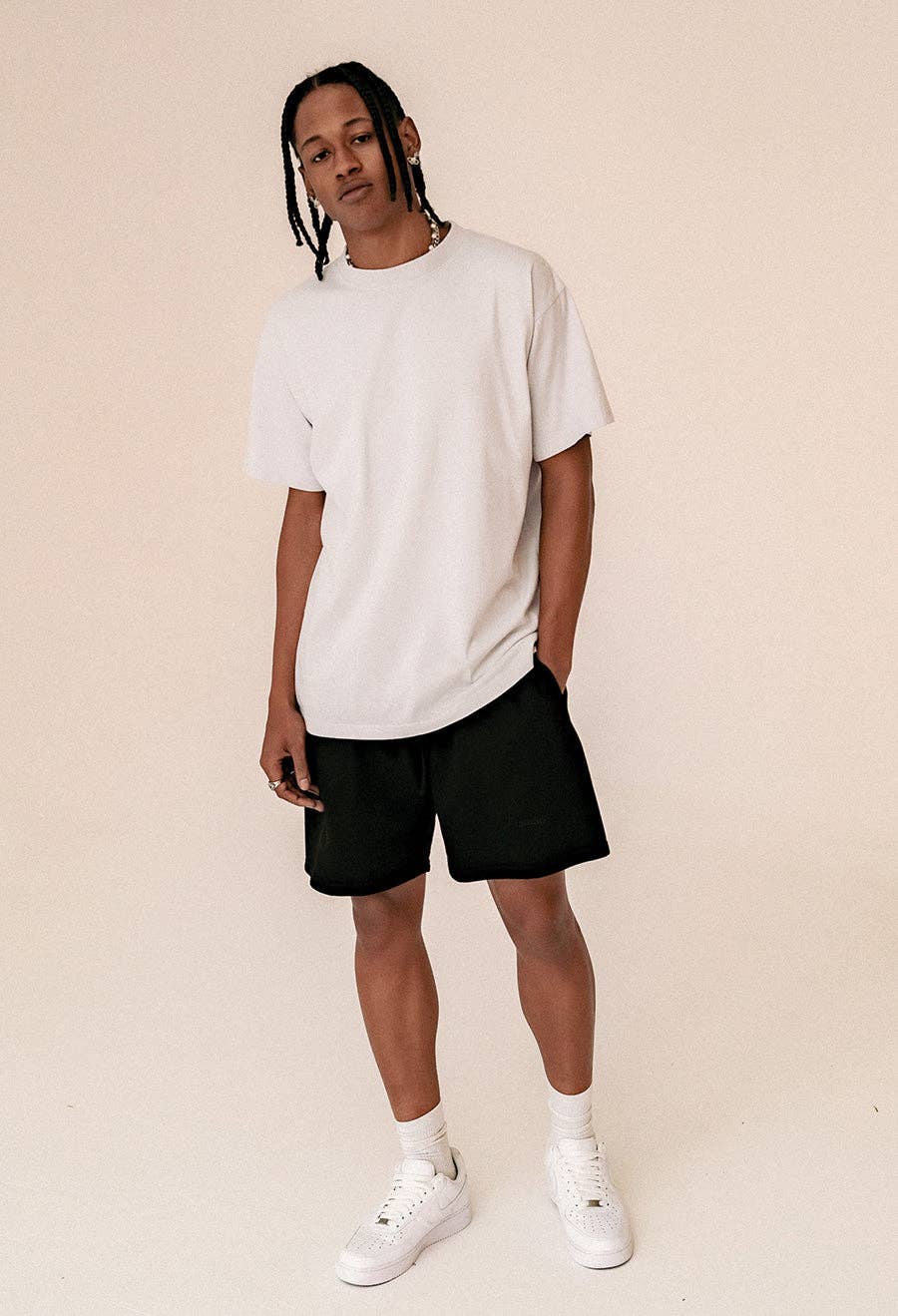 VINTAGE TEE: Black / X-large
