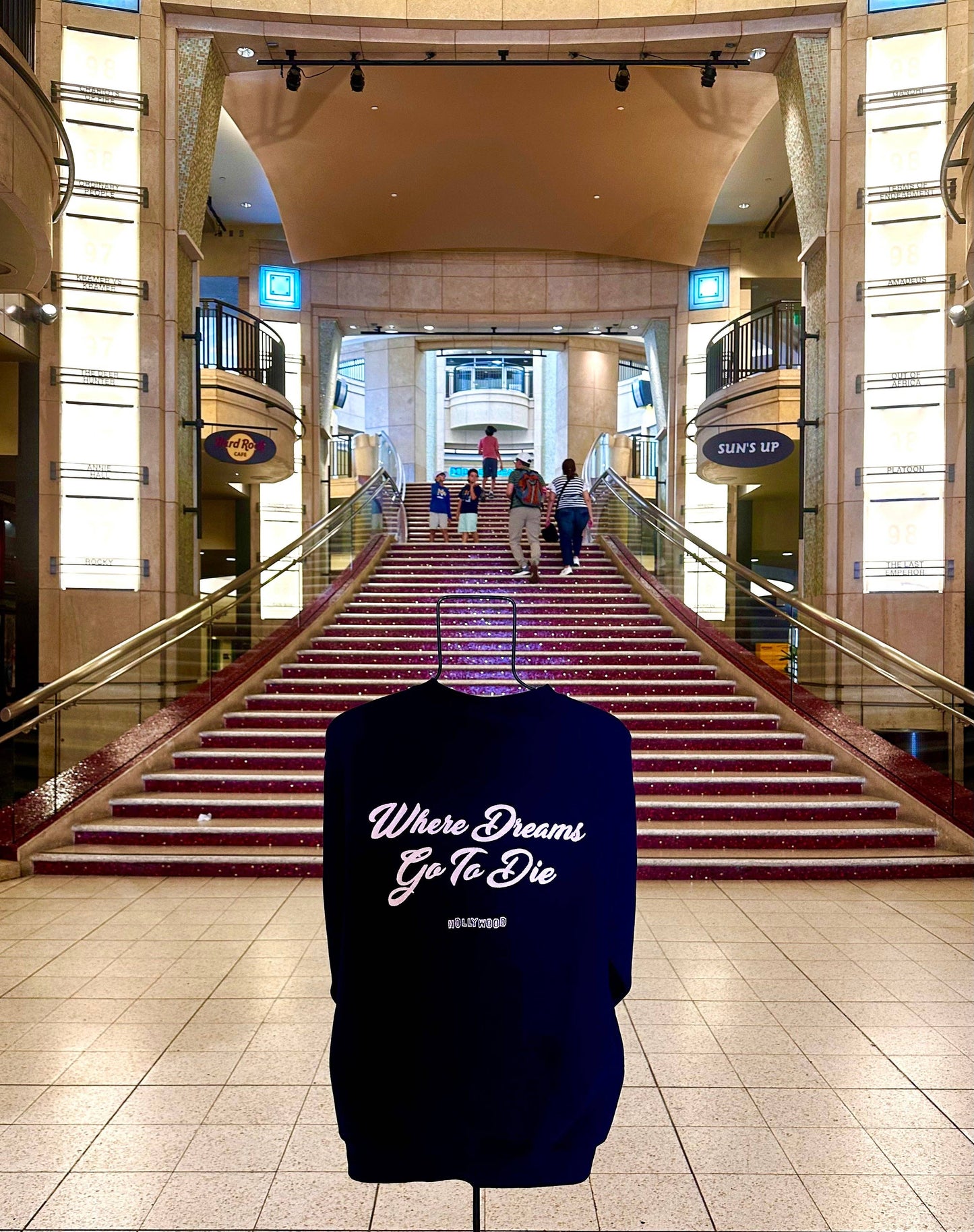 WHERE DREAMS GO TO DIE (HOLLYWOOD) sweatshirt: Black / L