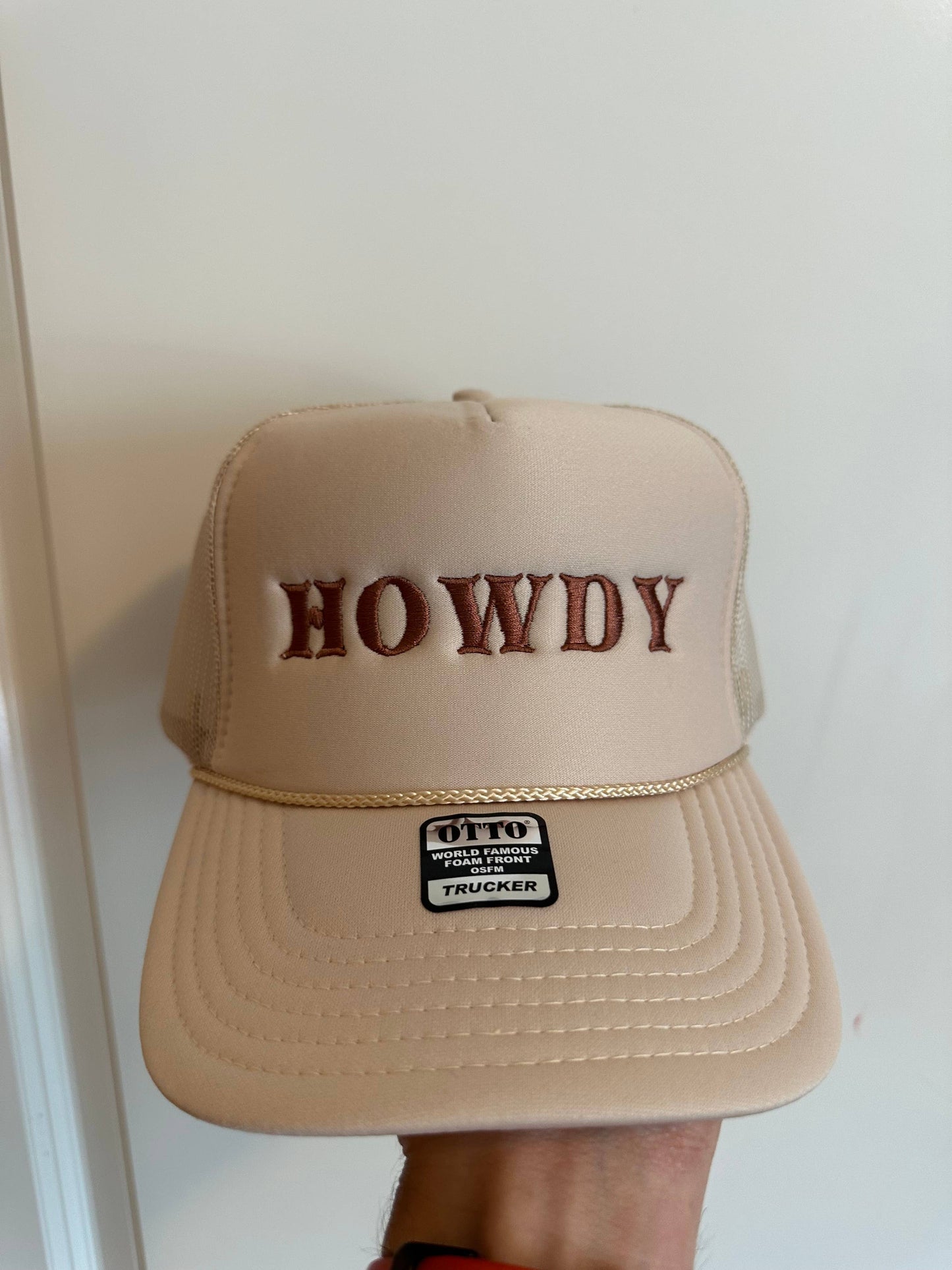 Howdy Hat: Tan Trucker Hat